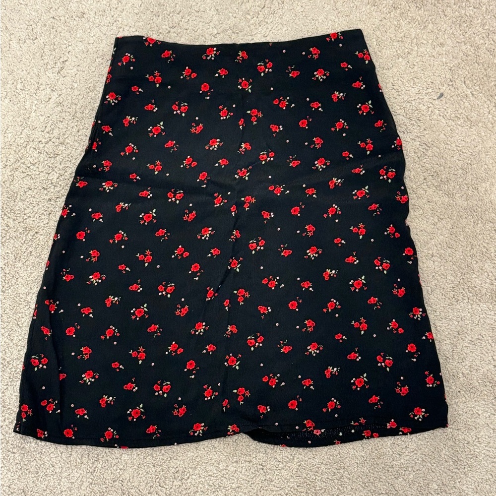 Brandy Melville mini skirt